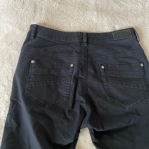 Stylish Black Pants - Picture 4 of 4